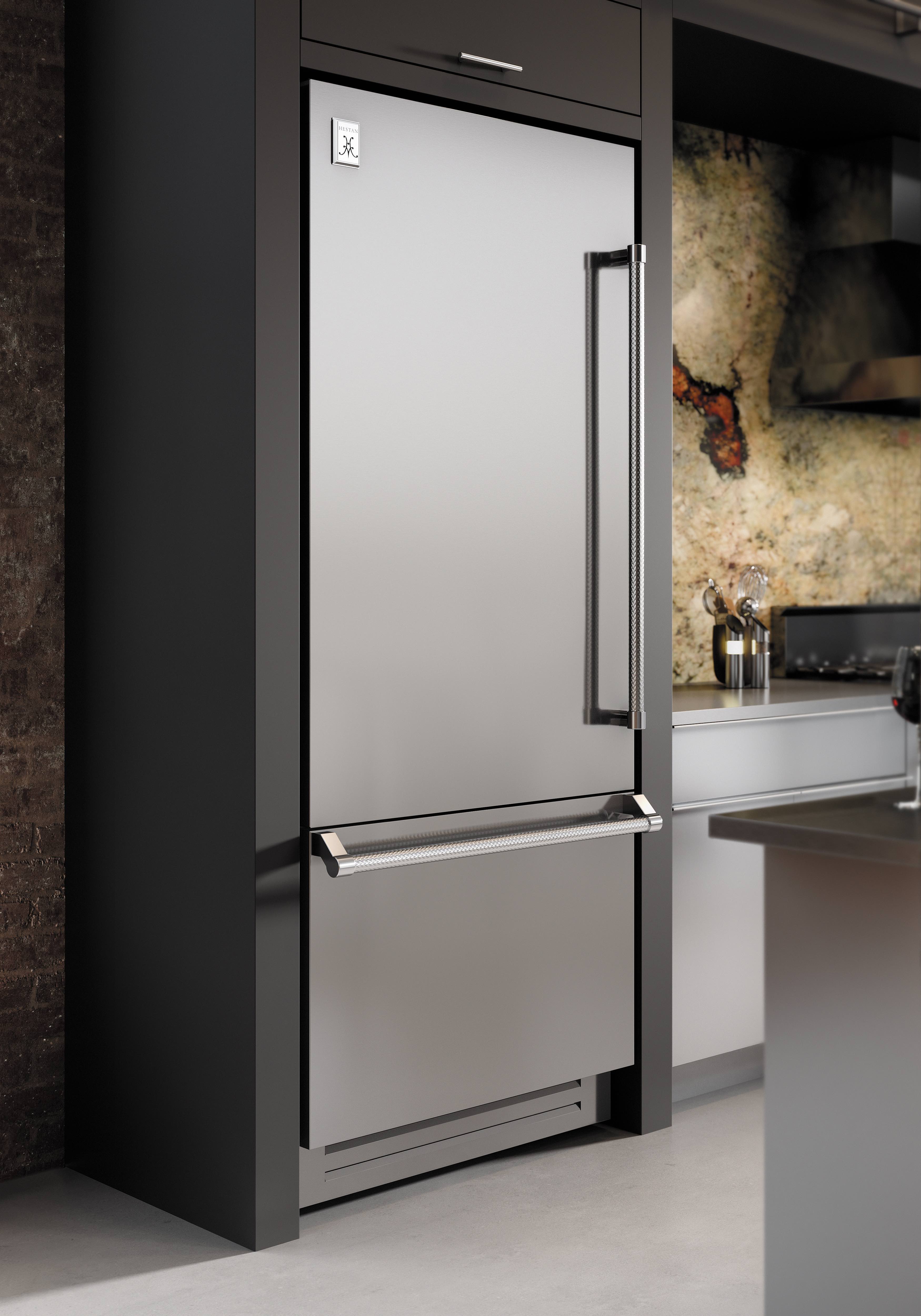 Hestan-Indoor_Industrial_Bottom-Compressor-Refrigerator_Detail_Glam